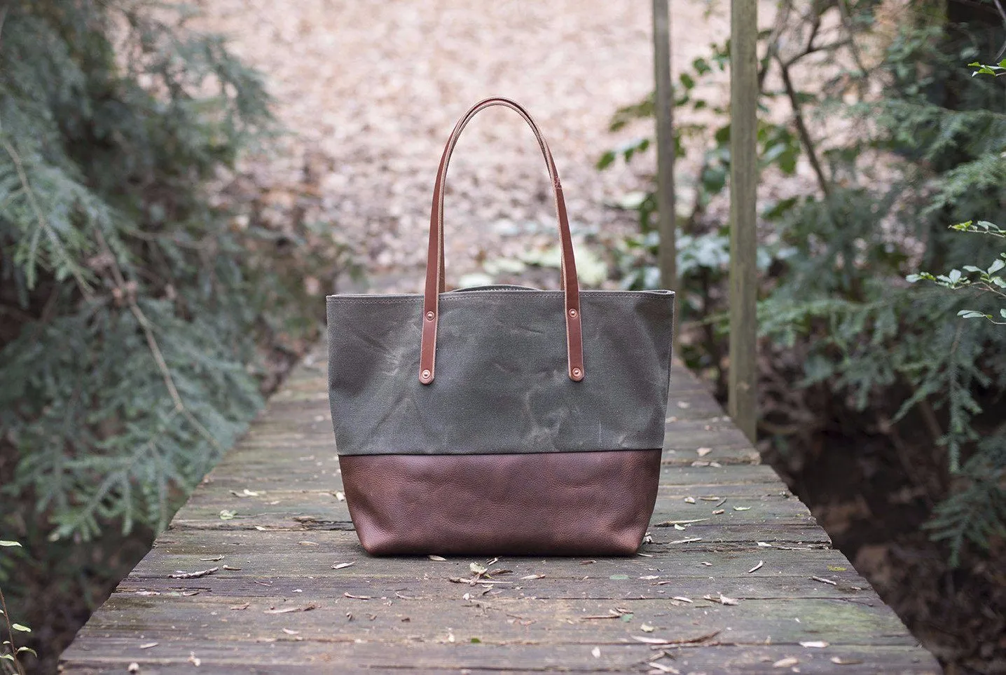 AVERY WAXED CANVAS TOTE BAG - LARGE