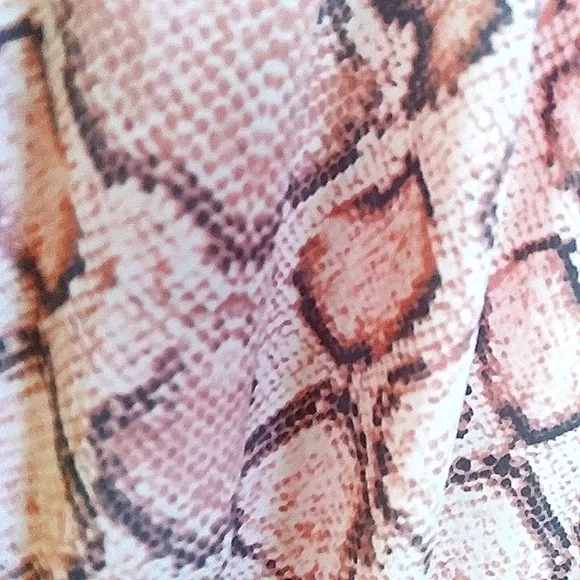 Buddy Love Ray Pink Snakeskin Elastic Waist Short Sleeve Mini Dress Size Medium