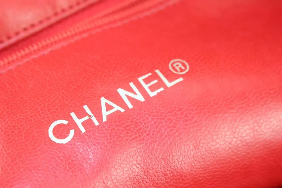 Chanel Red Quilted Canvas x Lambskin Gold Chain Tote Bag 16cc1029