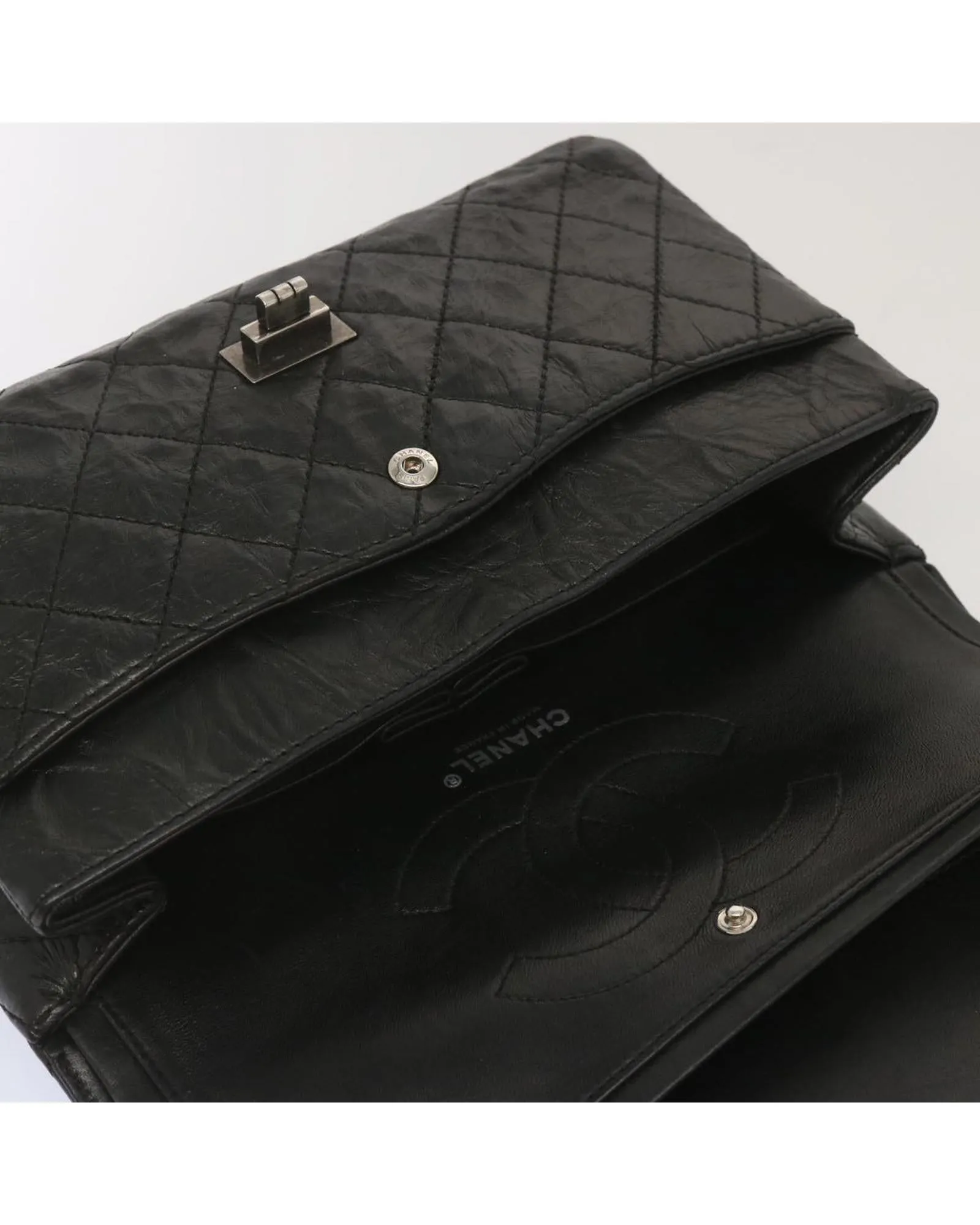 CHANEL Timeless Classic Flap Bag