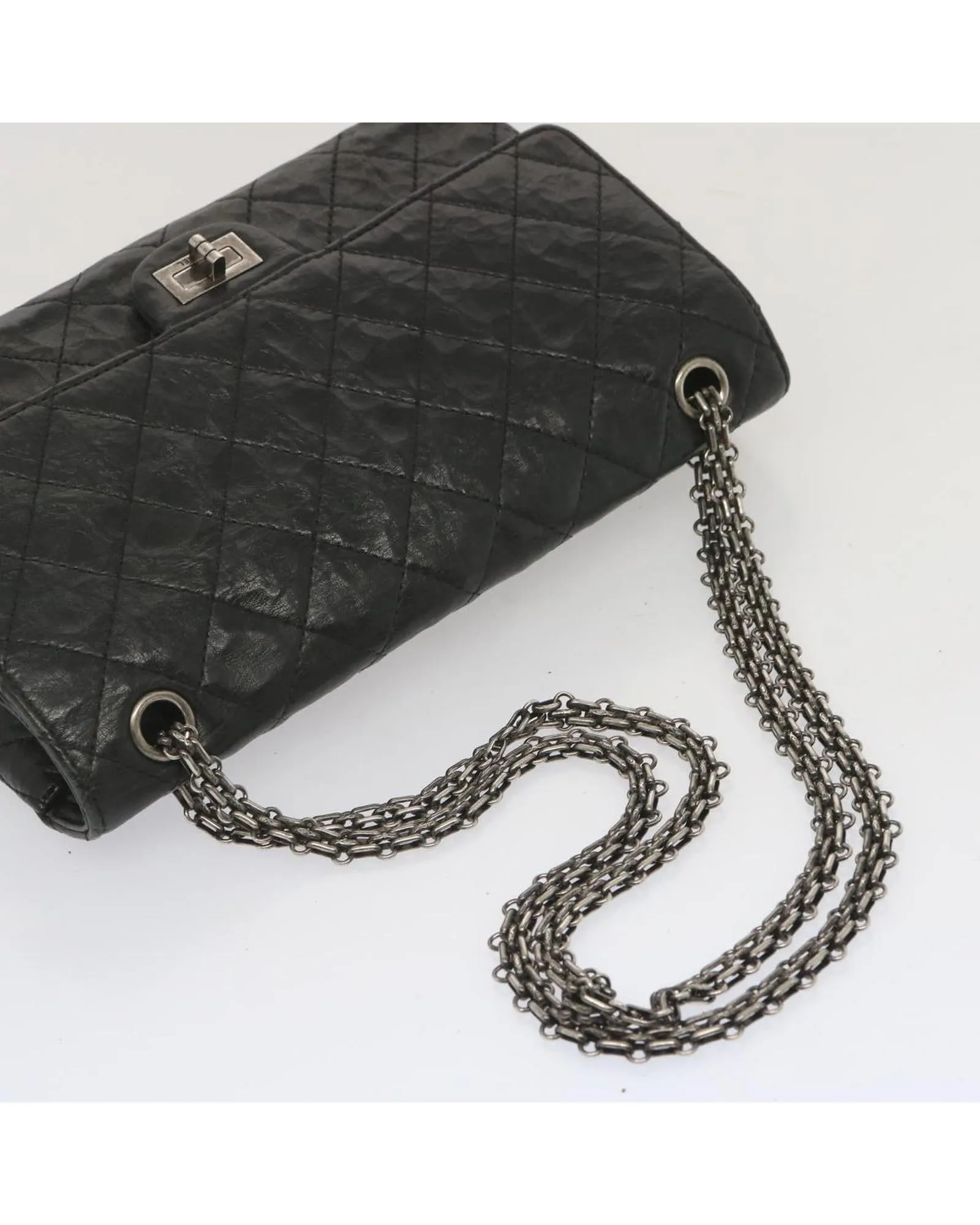 CHANEL Timeless Classic Flap Bag