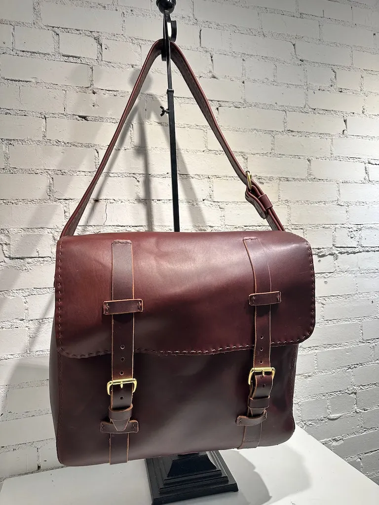 EXTRA LARGE SATCHEL BRIEFCASE WITH BRASS HARDWARE PB116