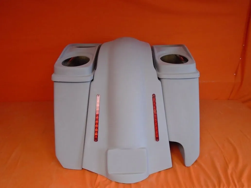 Harley Davidson 5" Heritage Softail Extended Saddlebags Dual 6 x 9 Speaker Lids   LED Fender Right Cutout