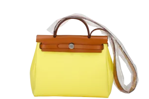 HERMES HERBAG ZIP LIME 31 STAMP B (YEAR 2023) TOILE H BERLINE VACHE HUNTER LEATHER SILVER HARDWARERIS WITH KEYS, LOCK, DUST COVER AND BOX