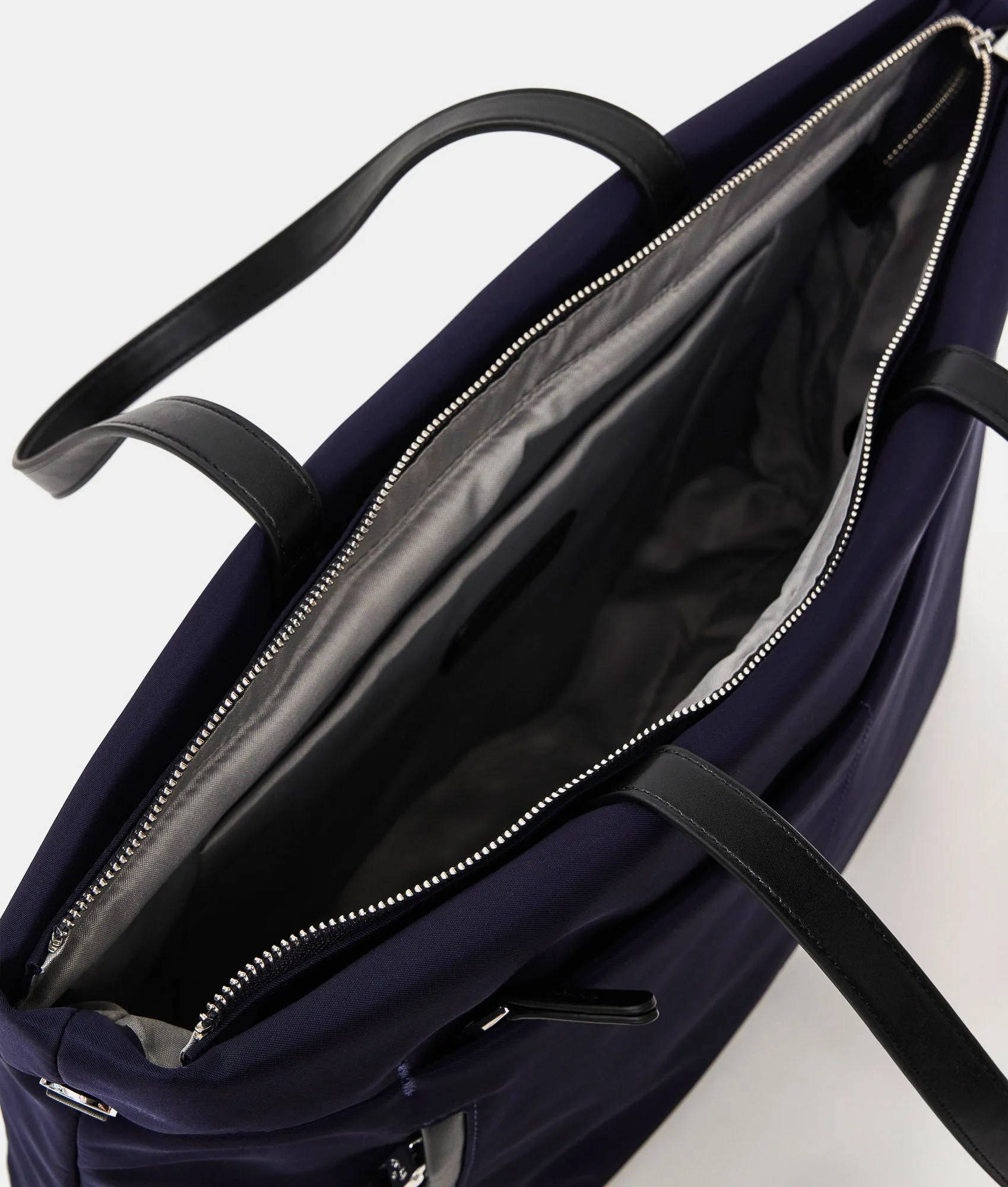 Hunter Shopper