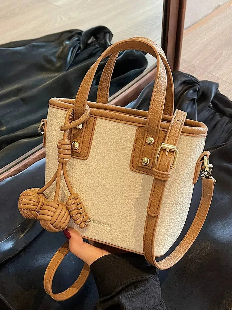 Knotted Tassels Casual Bucket Bag