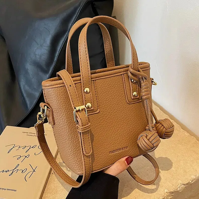 Knotted Tassels Casual Bucket Bag