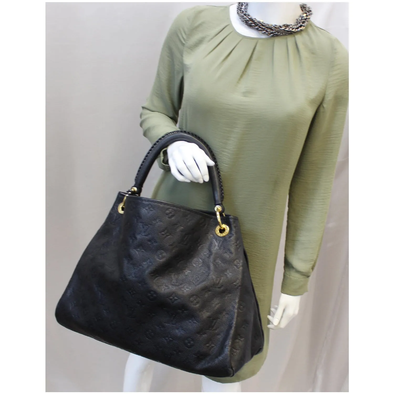 LOUIS VUITTON Artsy MM Empreinte Monogram Shoulder Bag Black
