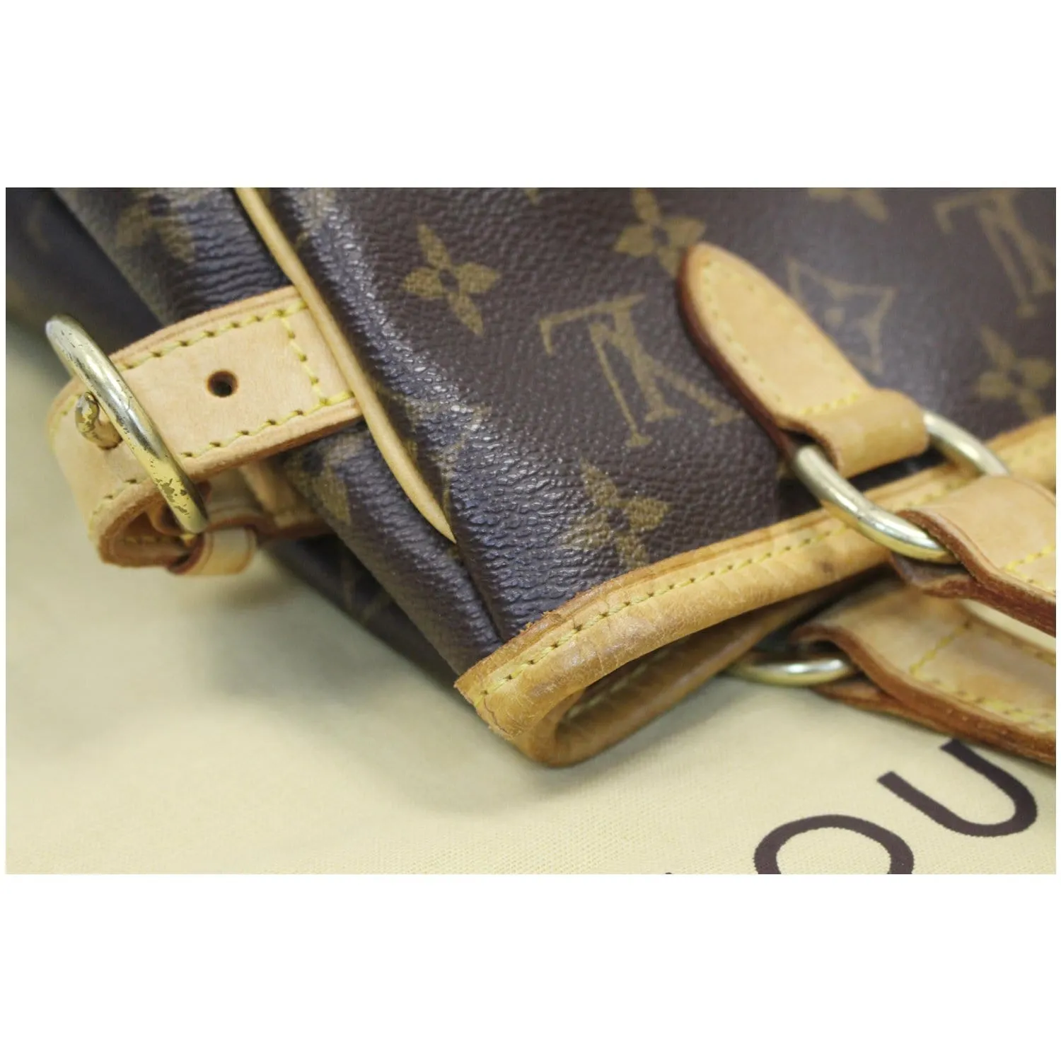 LOUIS VUITTON Batignolles Vertical Monogram Canvas Tote Bag Brown - 15% OFF