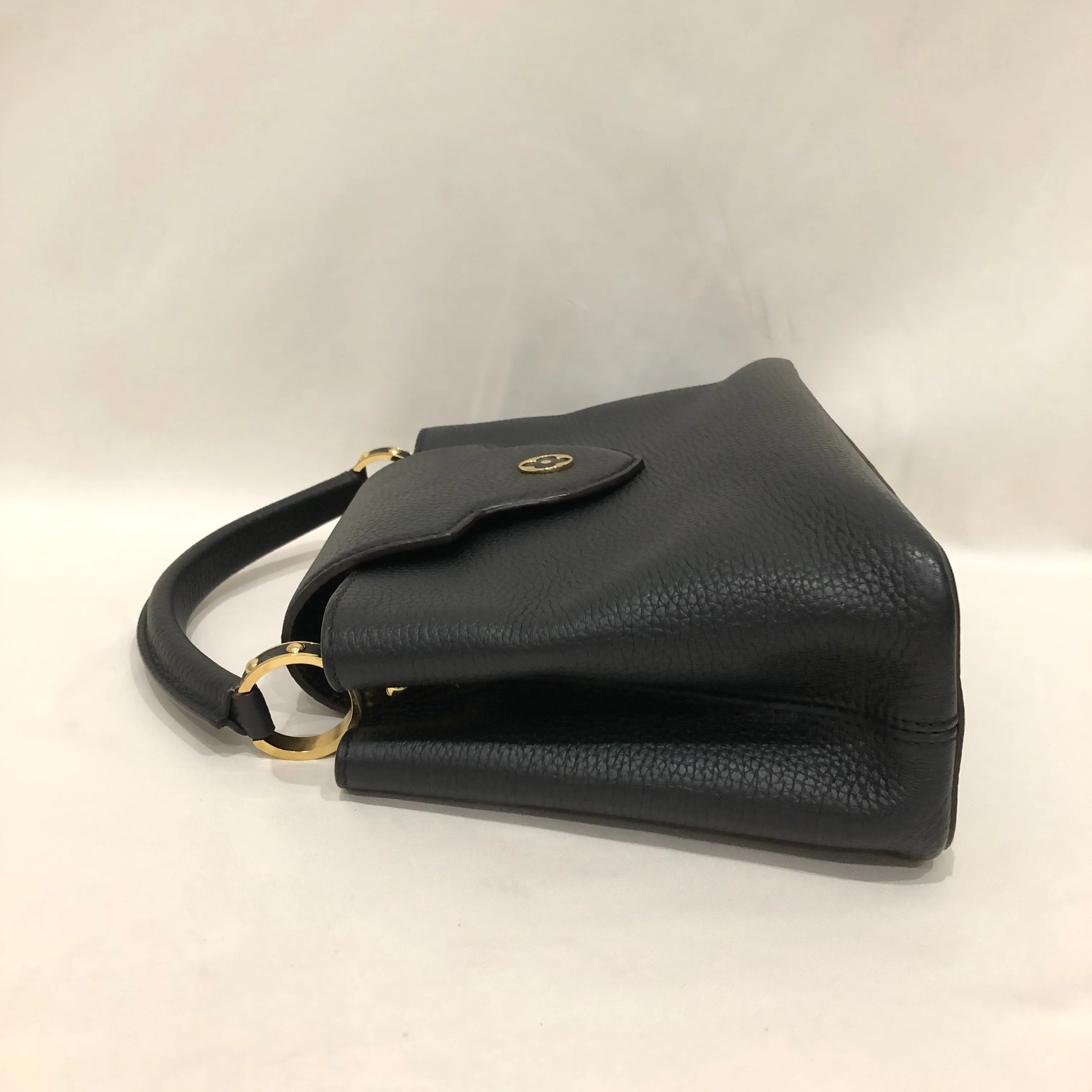Louis Vuitton Black Taurillon Leather Capucines PM Tote Sku# 82979