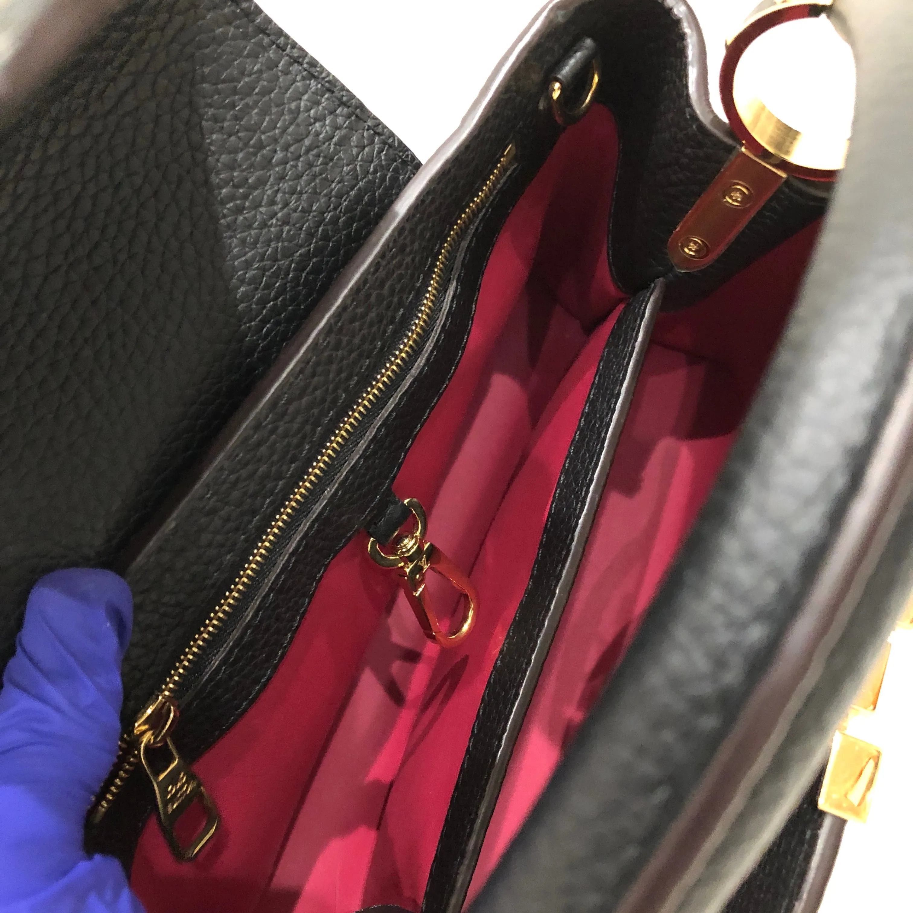 Louis Vuitton Black Taurillon Leather Capucines PM Tote Sku# 82979