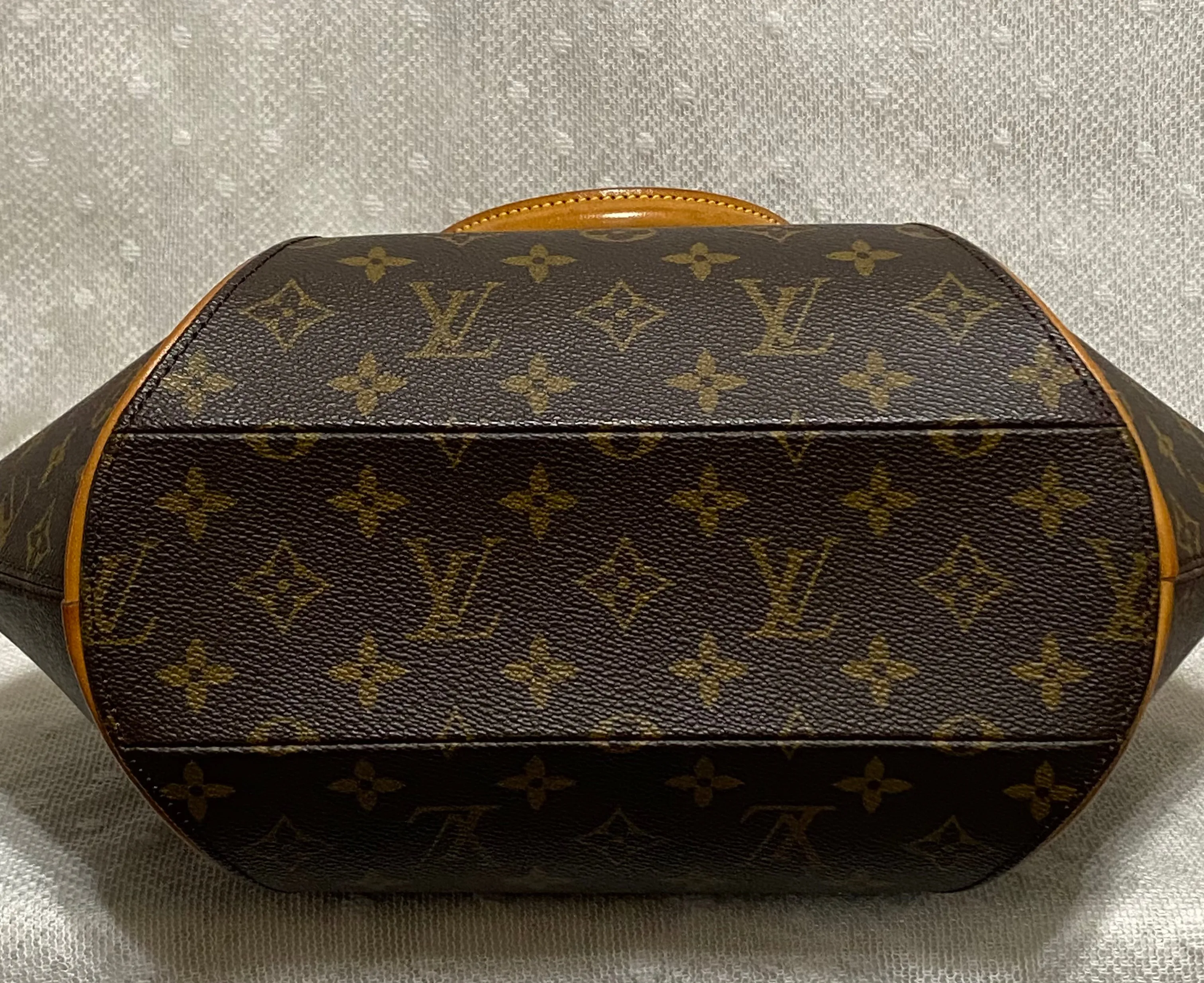 Louis Vuitton Ellipse MM Monogram Canvas Satchel w/ Shoulder Strap