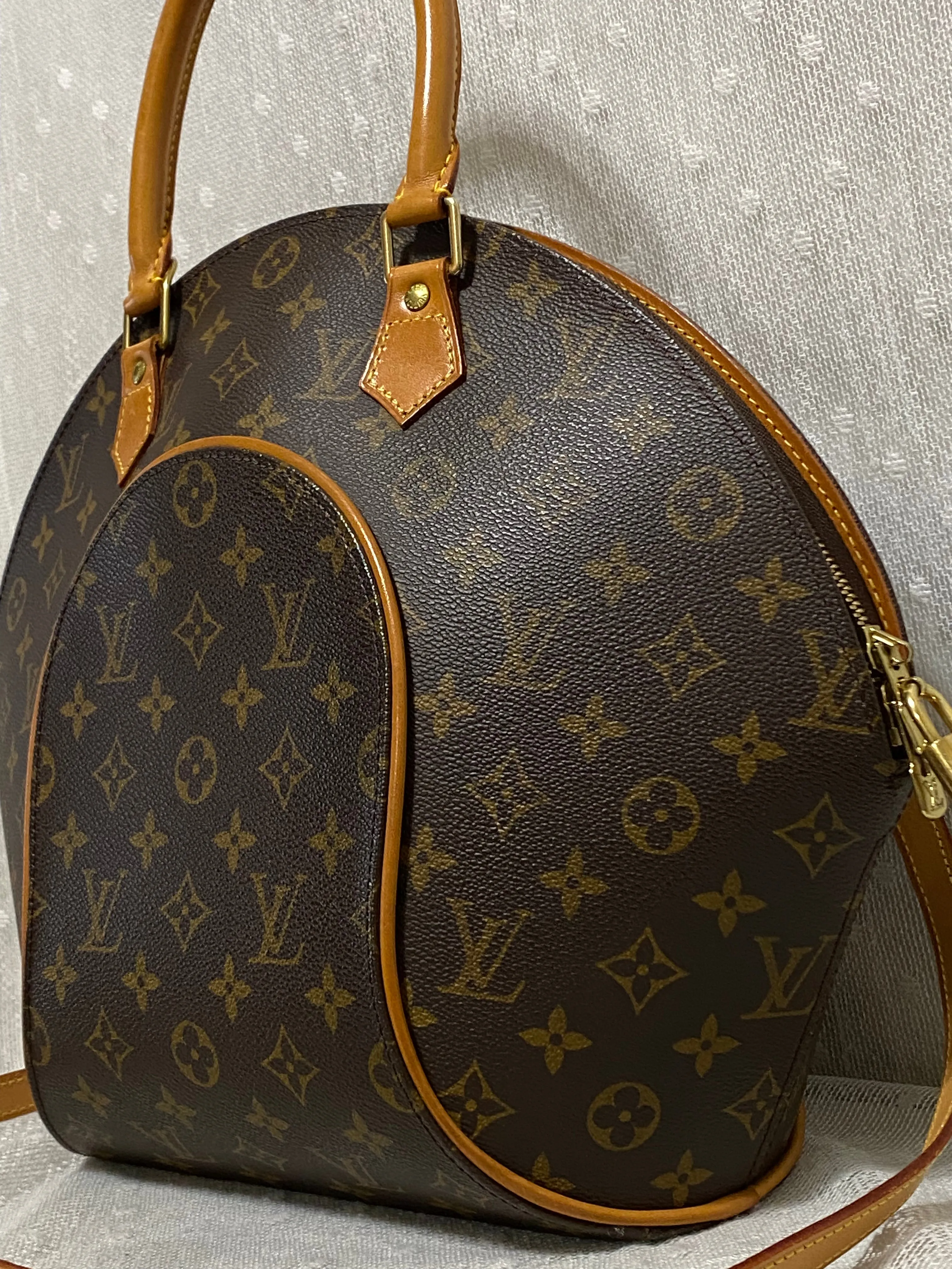 Louis Vuitton Ellipse MM Monogram Canvas Satchel w/ Shoulder Strap