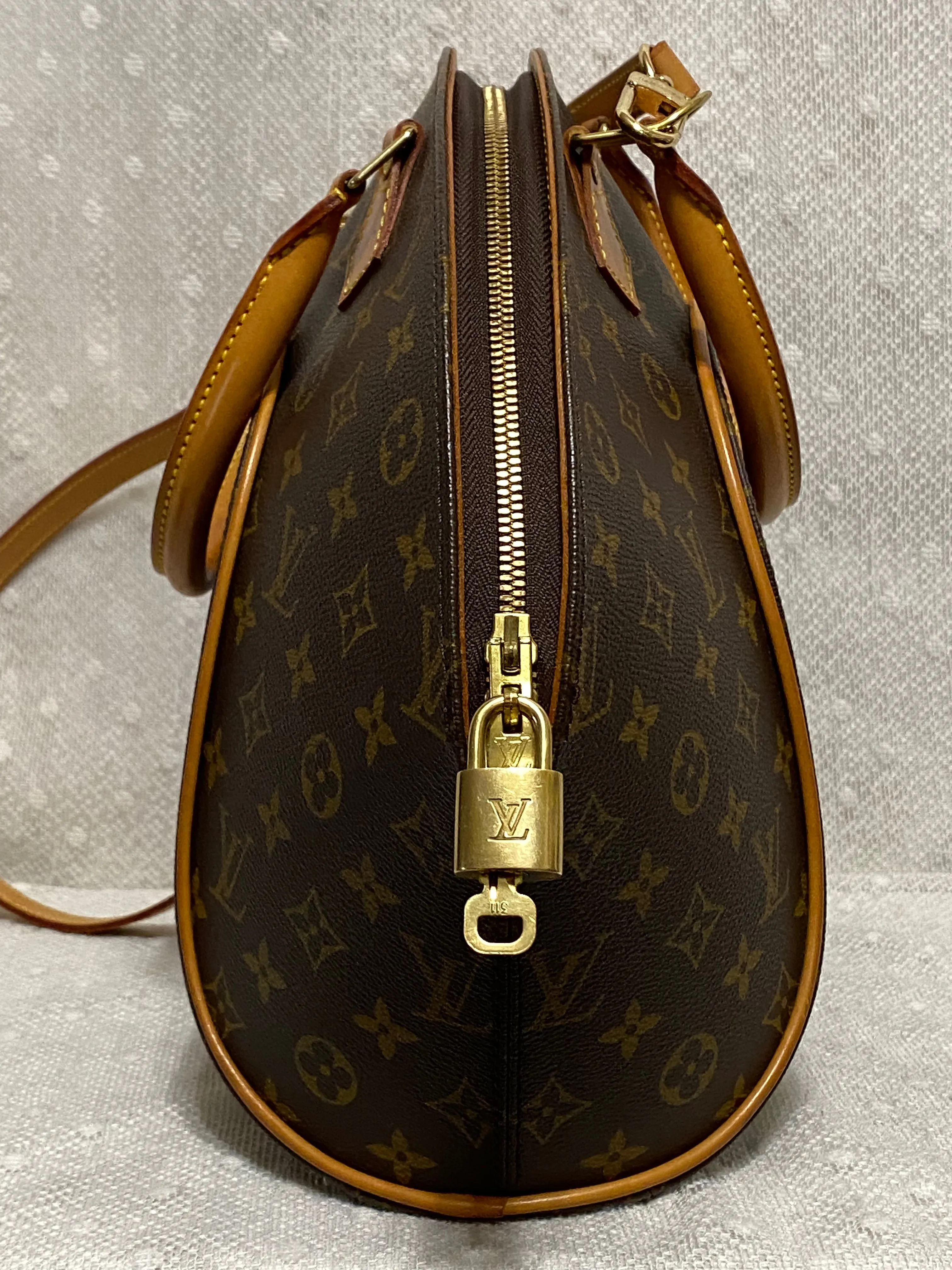Louis Vuitton Ellipse MM Monogram Canvas Satchel w/ Shoulder Strap