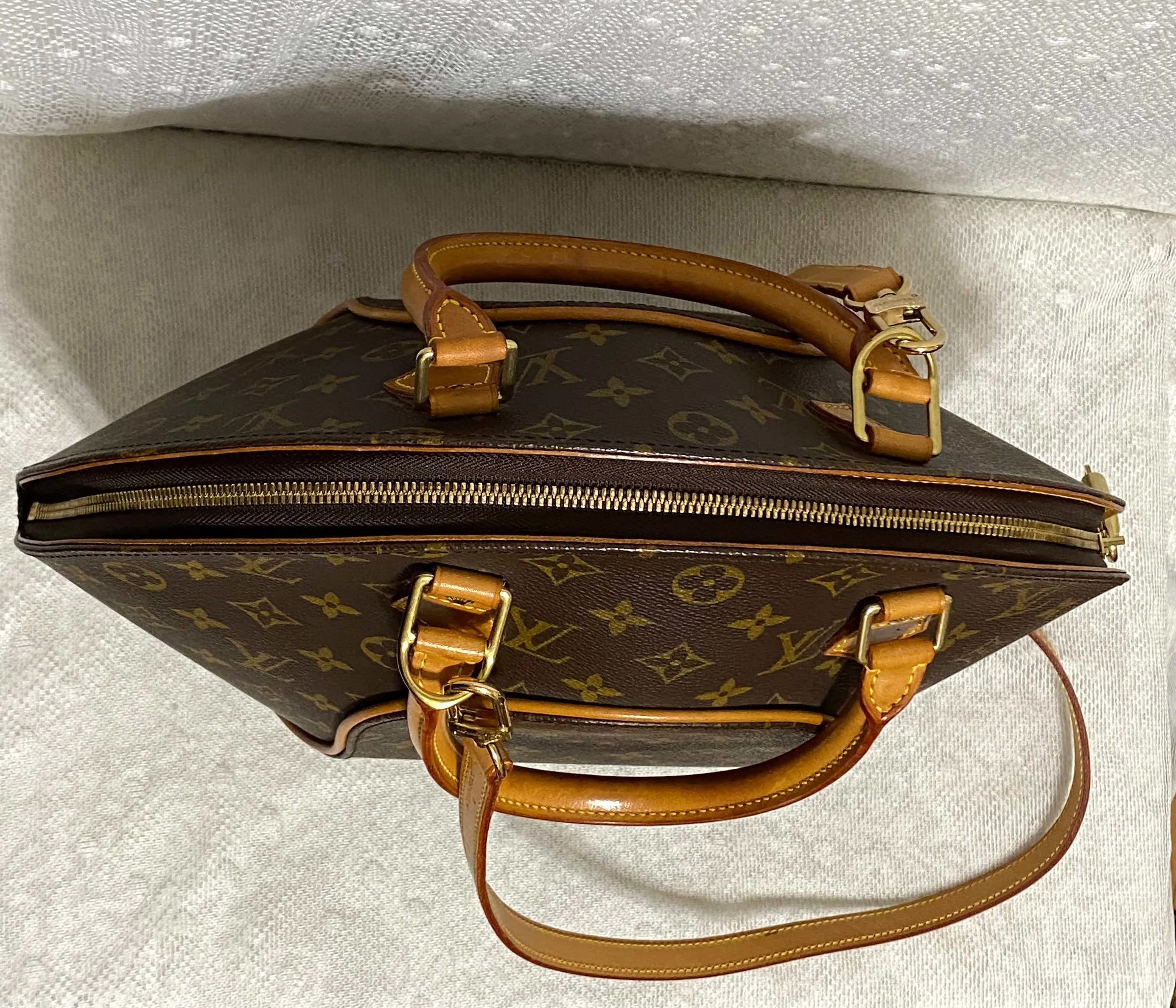 Louis Vuitton Ellipse MM Monogram Canvas Satchel w/ Shoulder Strap