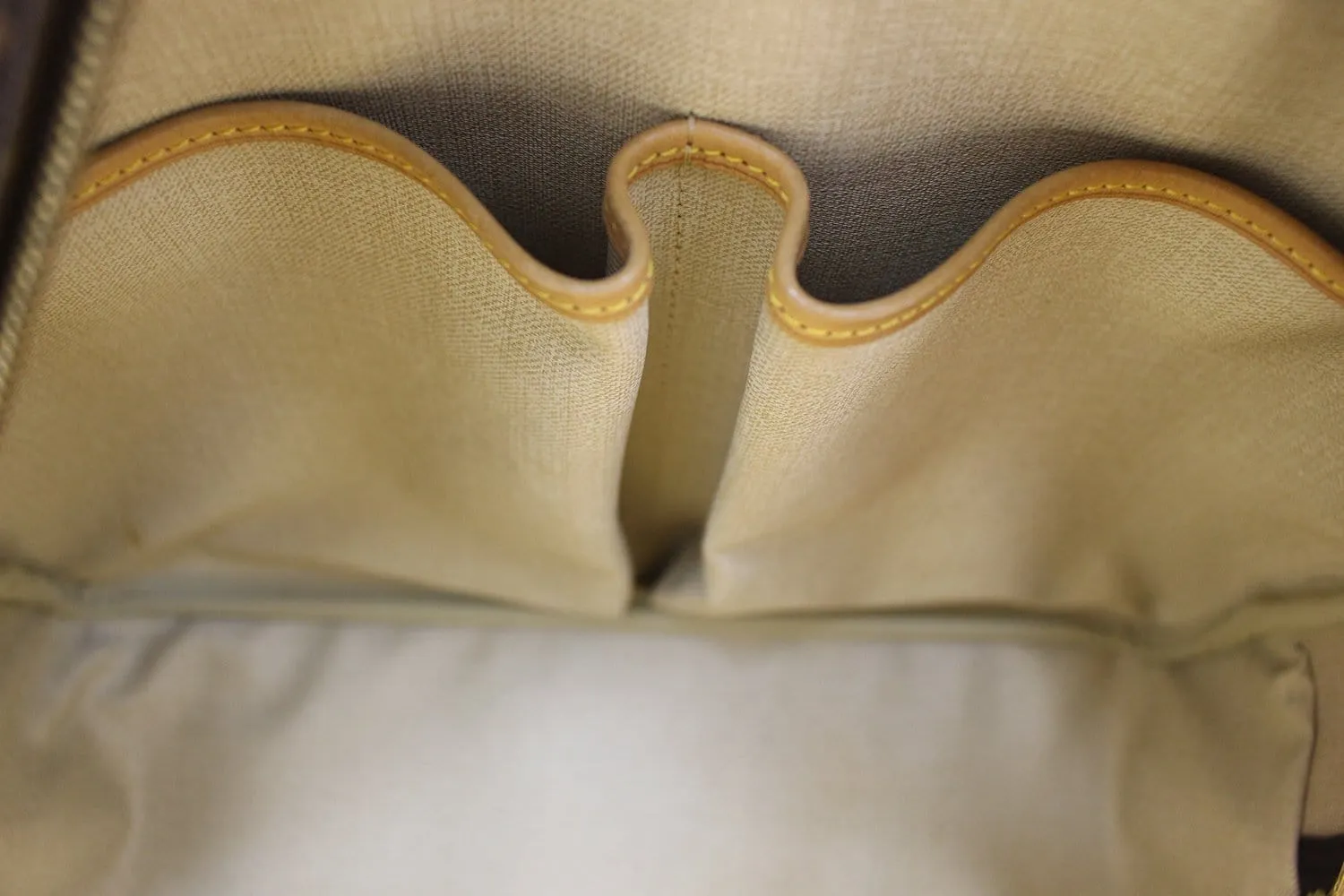 LOUIS VUITTON Monogram Canvas Deauville Brown Satchel Bag