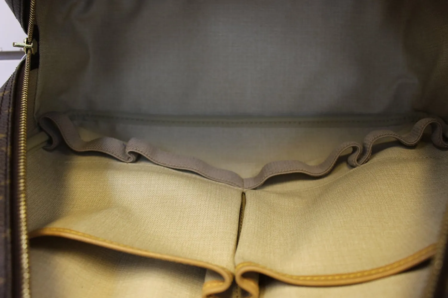 LOUIS VUITTON Monogram Canvas Deauville Brown Satchel Bag