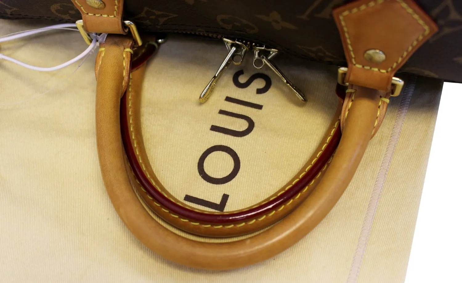 LOUIS VUITTON Monogram Canvas Speedy 30 Bandouliere Satchel Bag