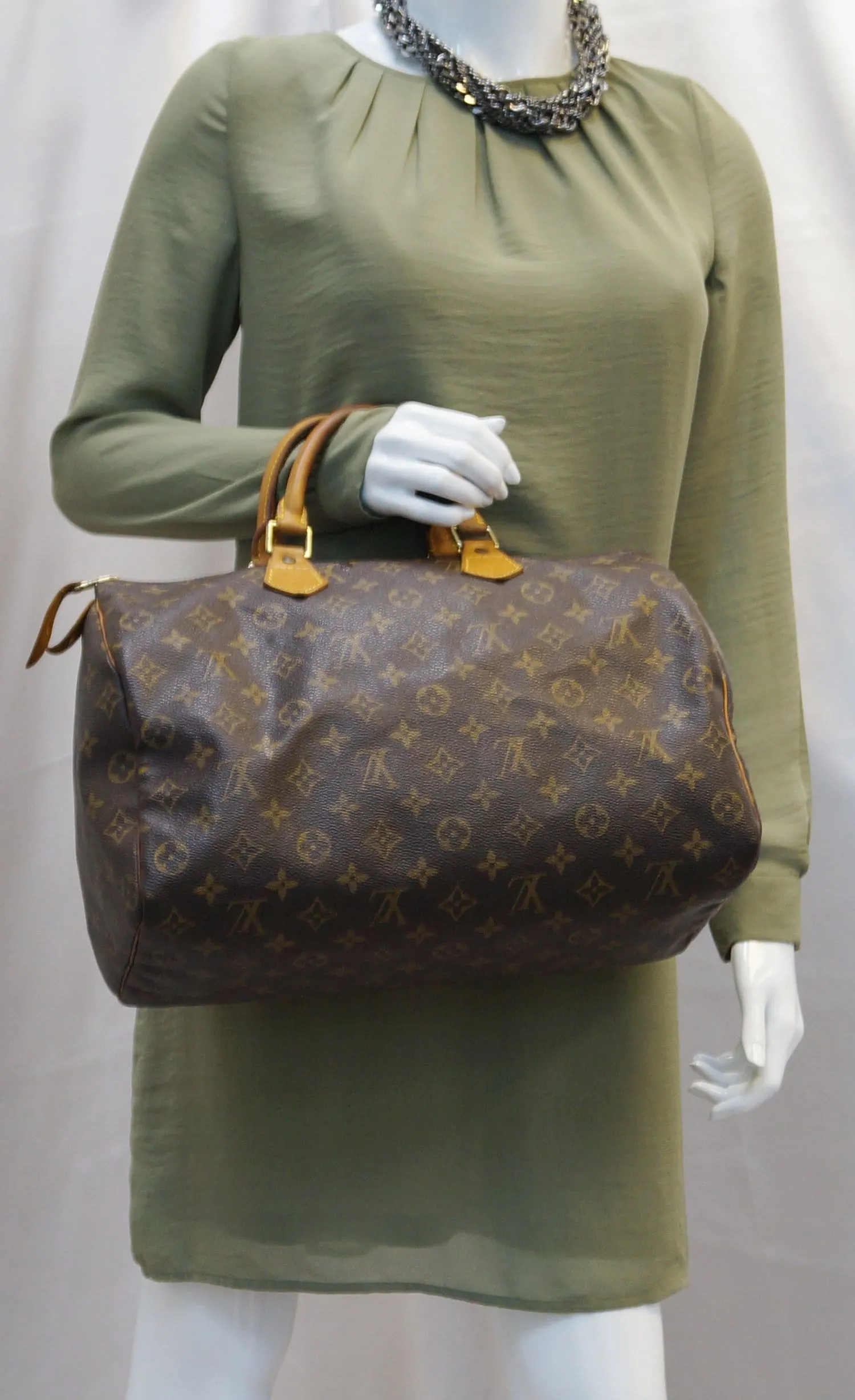 LOUIS VUITTON Monogram Canvas Speedy 35 Satchel Bag