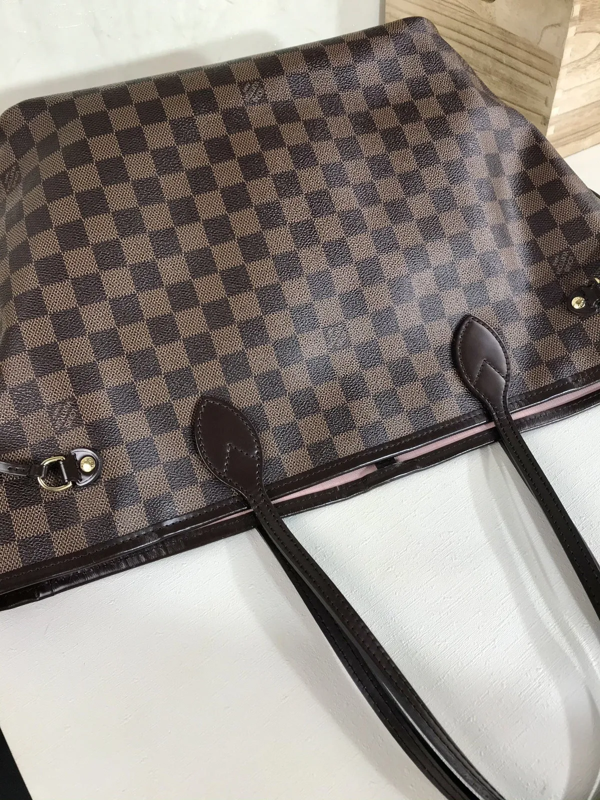 Louis Vuitton Neverfull MM DE Rose Ballerine Tote Bag