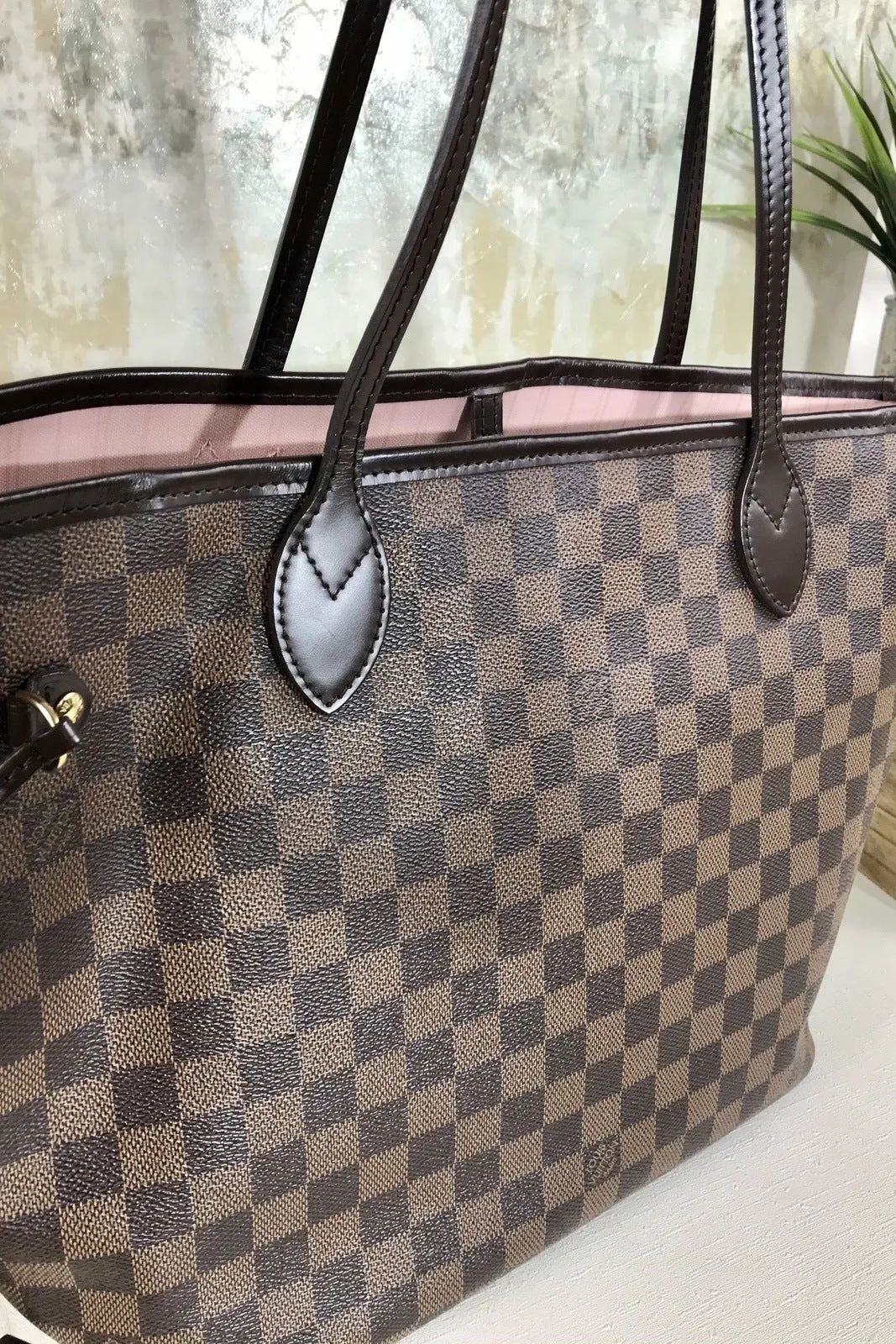 Louis Vuitton Neverfull MM DE Rose Ballerine Tote Bag