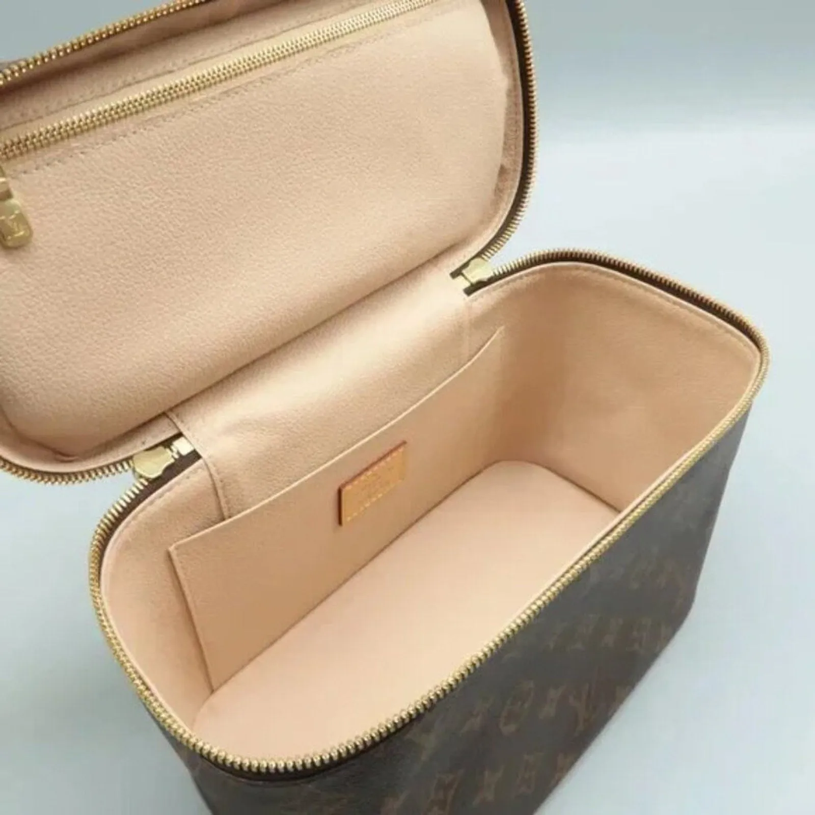 Louis Vuitton Nice Brown Monogram Canvas Vanity Case