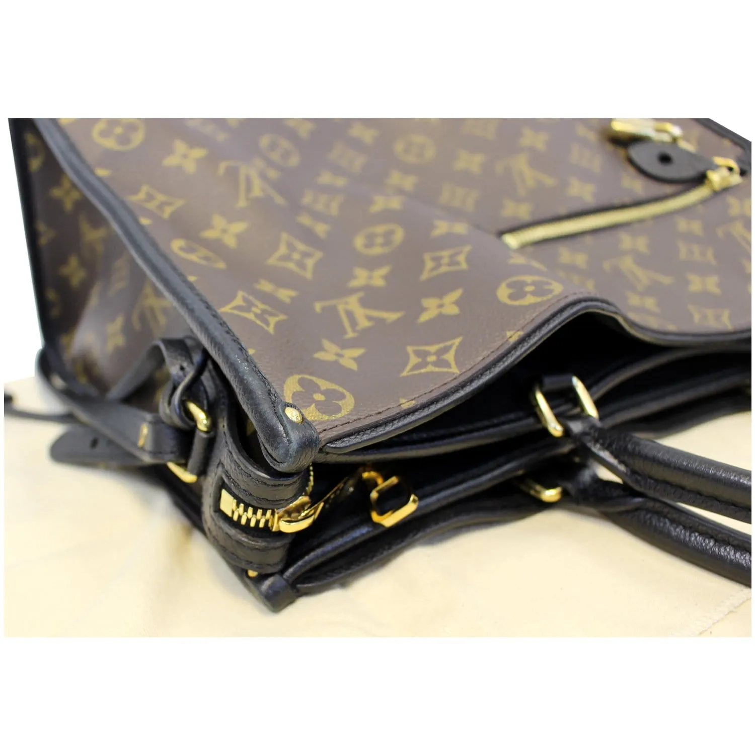 LOUIS VUITTON Popincourt MM Monogram Canvas Shoulder Bag Brown/Noir