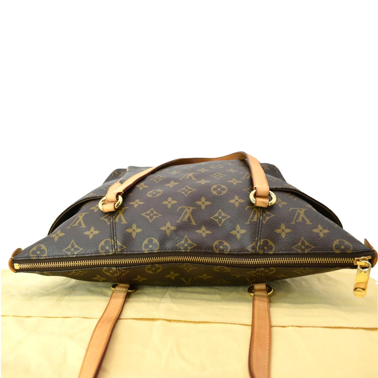 LOUIS VUITTON Totally MM Monogram Canvas Shoulder Bag Brown