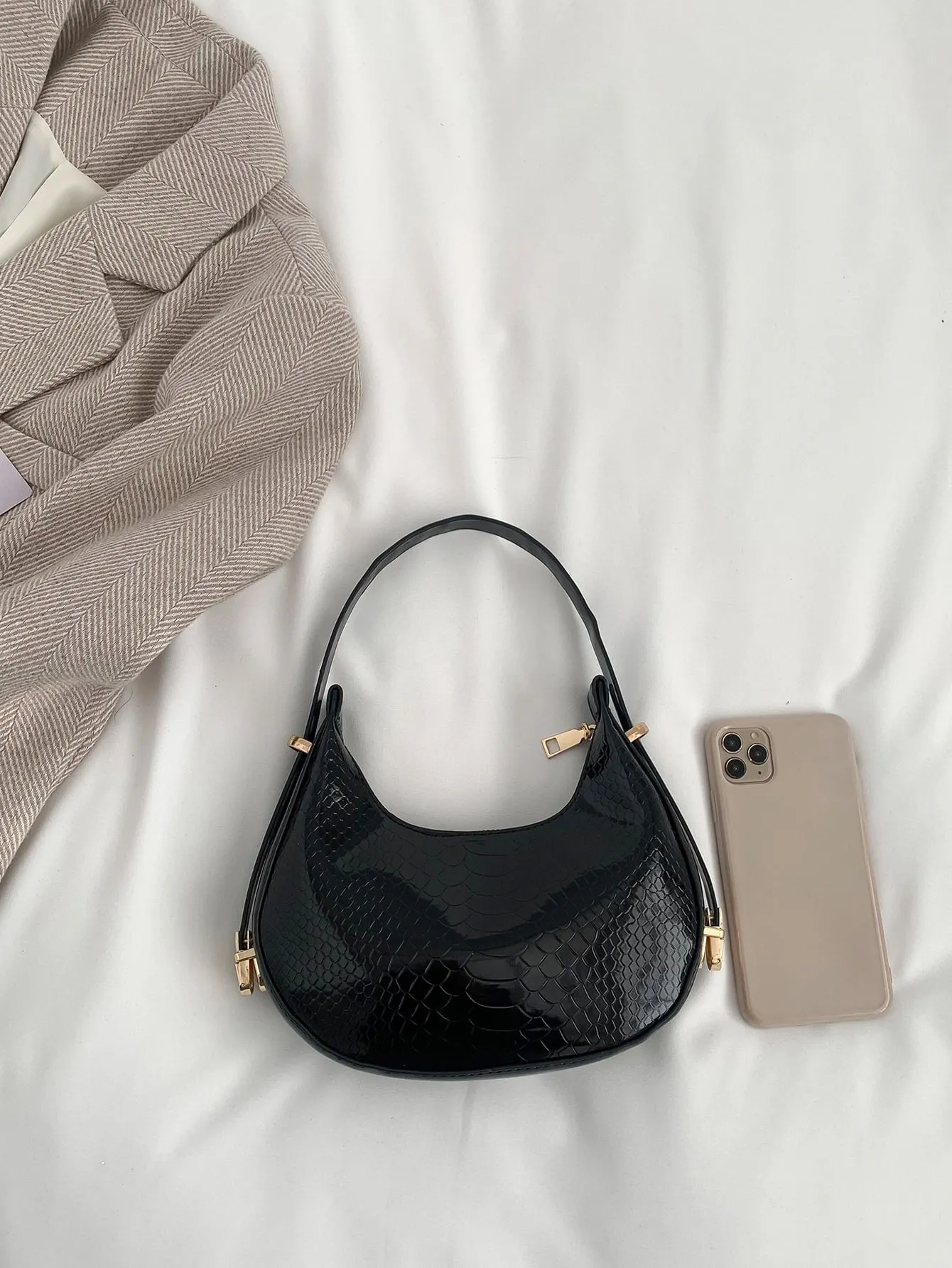 Metallic Snakeskin Embossed Hobo Bag - Black- FD ⚡