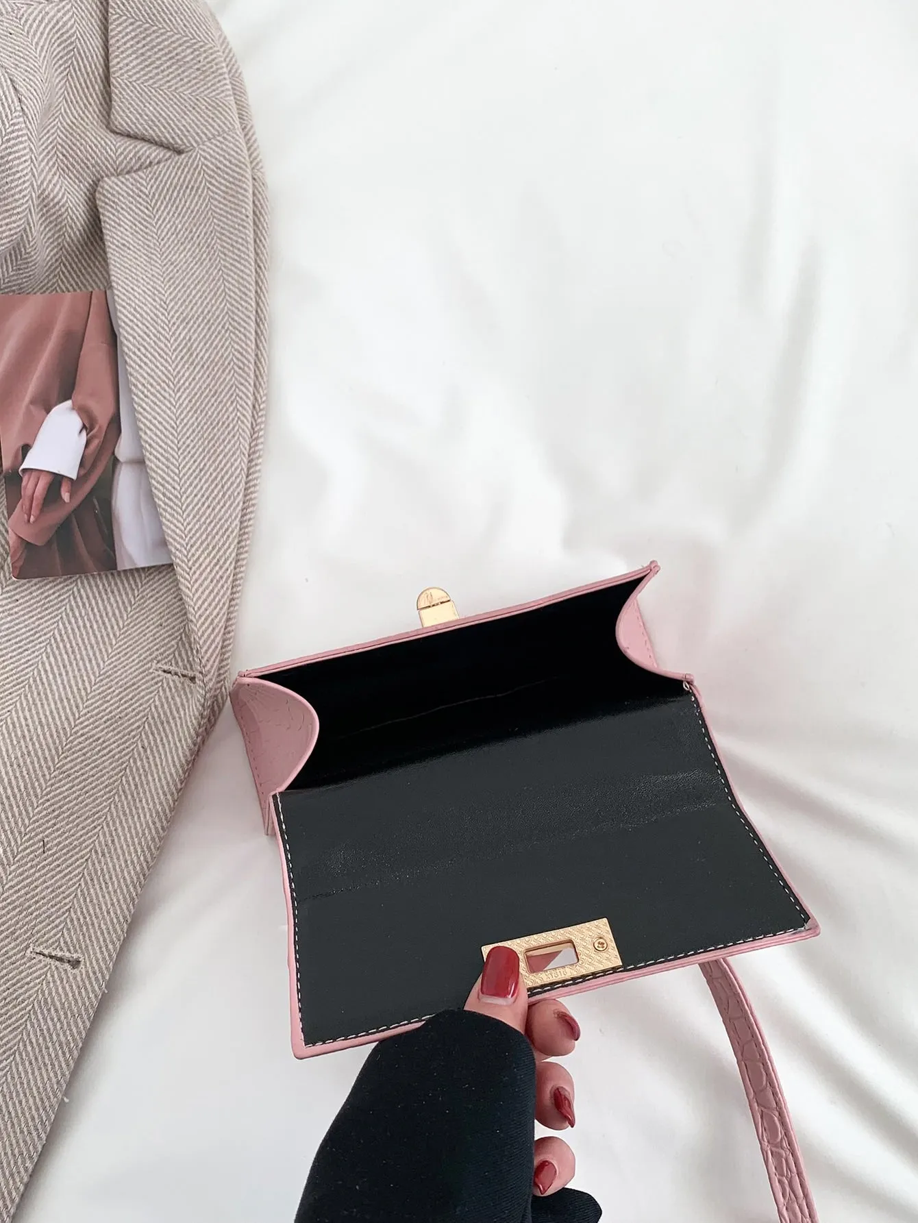 Mini Crocodile Embossed Twist Lock Flap Square Bag - Pink