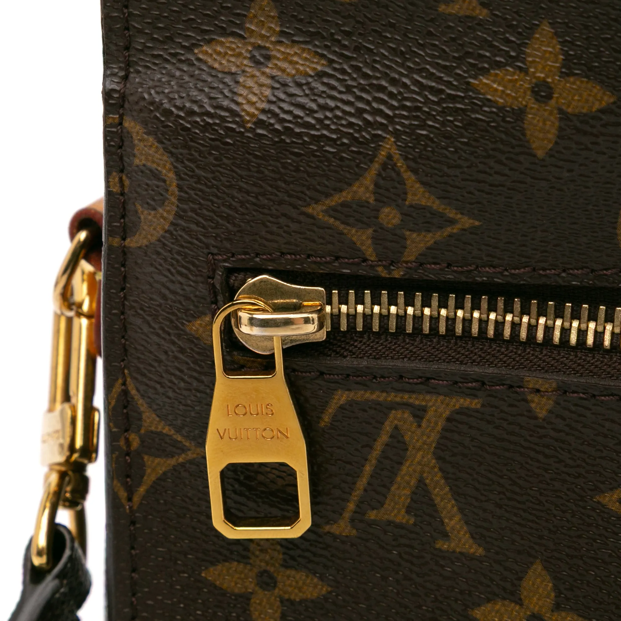 Monogram Pochette Metis