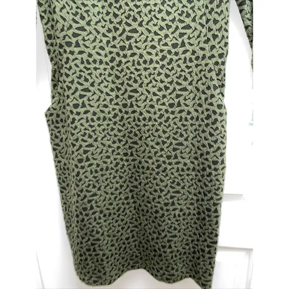 NWT Sharagano Textured Long Sleeve Bodycon Dress Size 8 Green Black