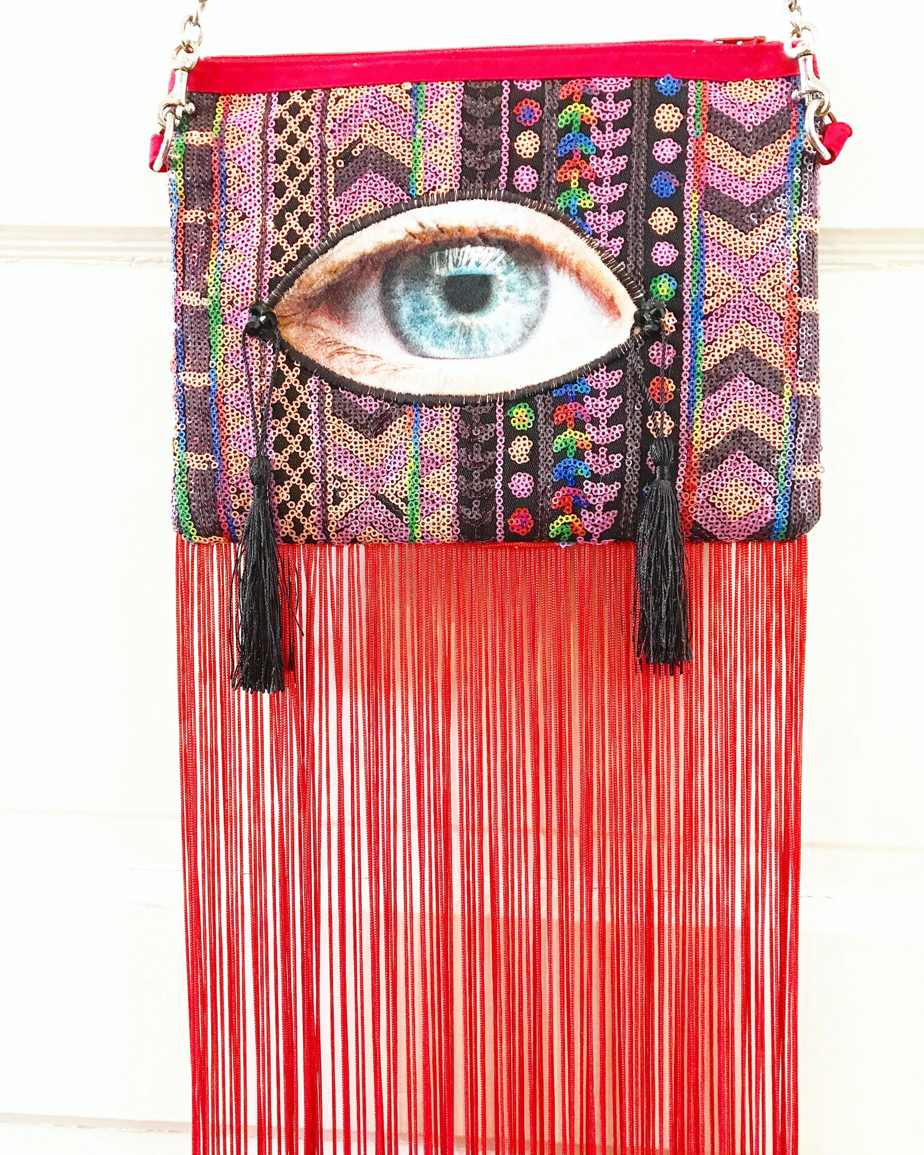 Red Eye Clutch