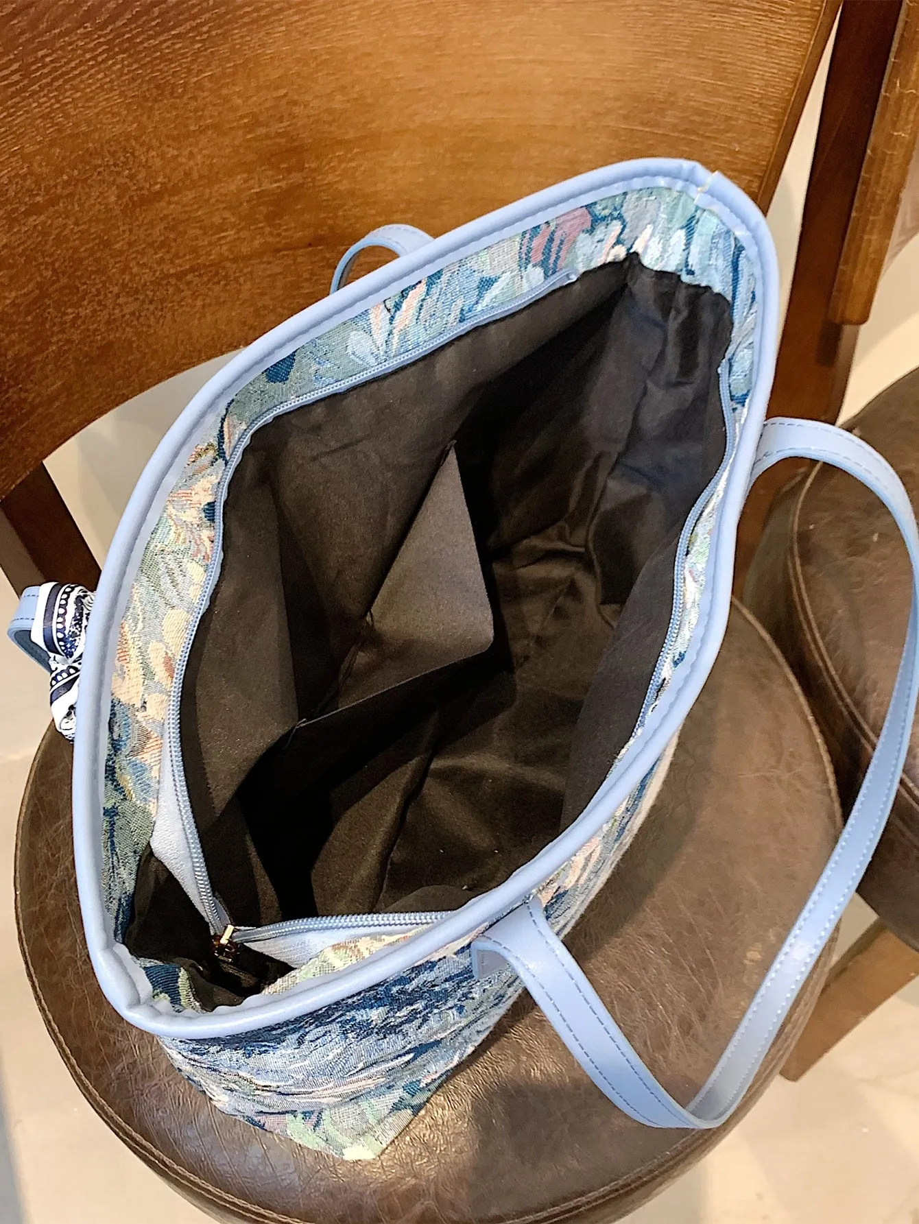 Scarf Decor Floral Pattern Shoulder Tote Bag - Blue
