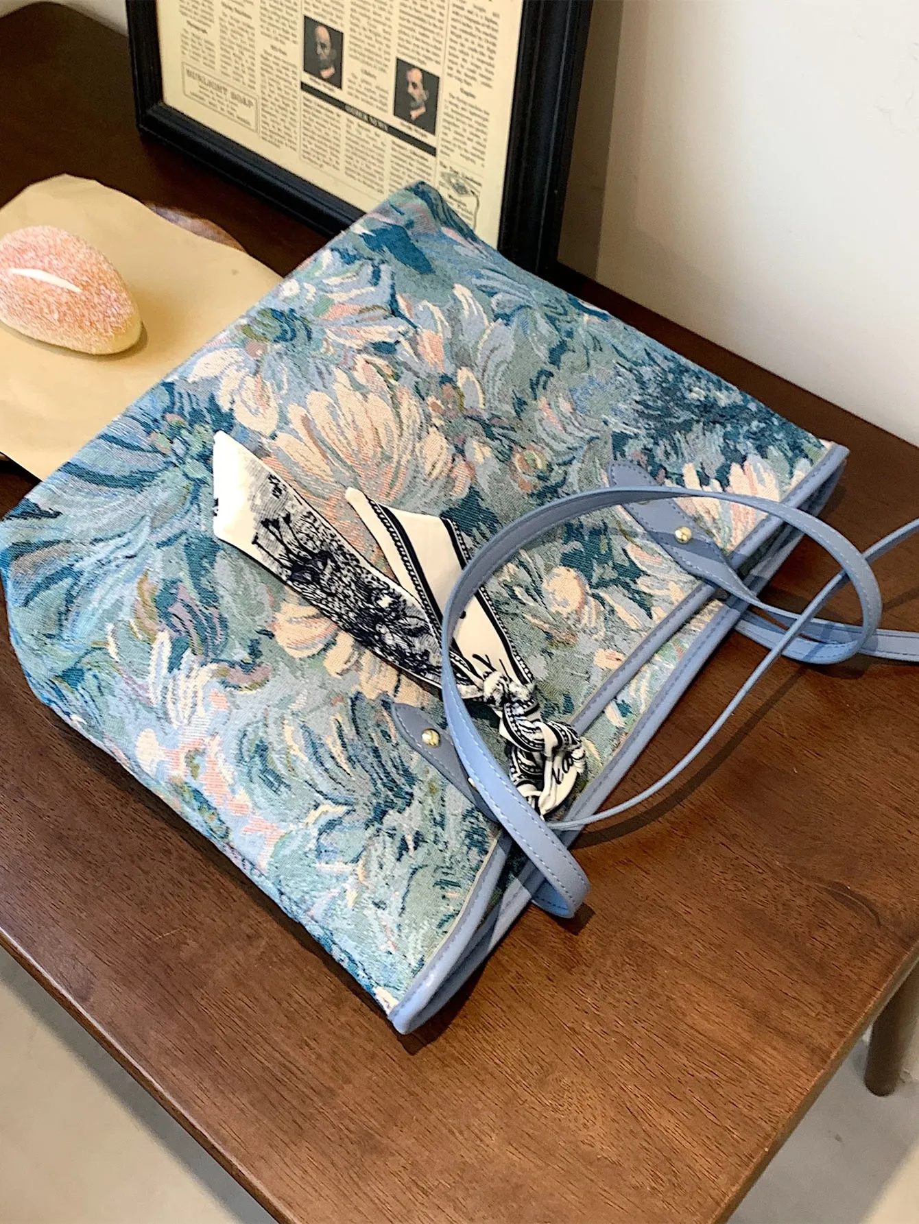 Scarf Decor Floral Pattern Shoulder Tote Bag - Blue