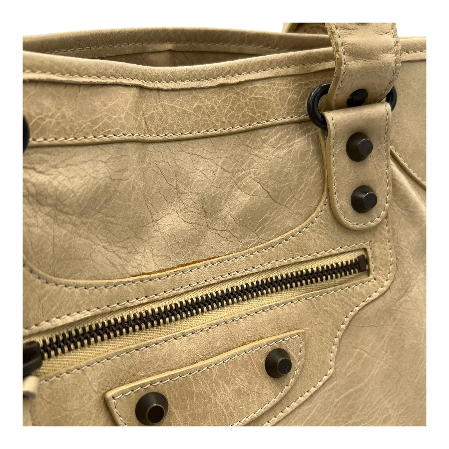 Shopper Beige Tote Bag in Distressed Leather, Gunmetal hardware