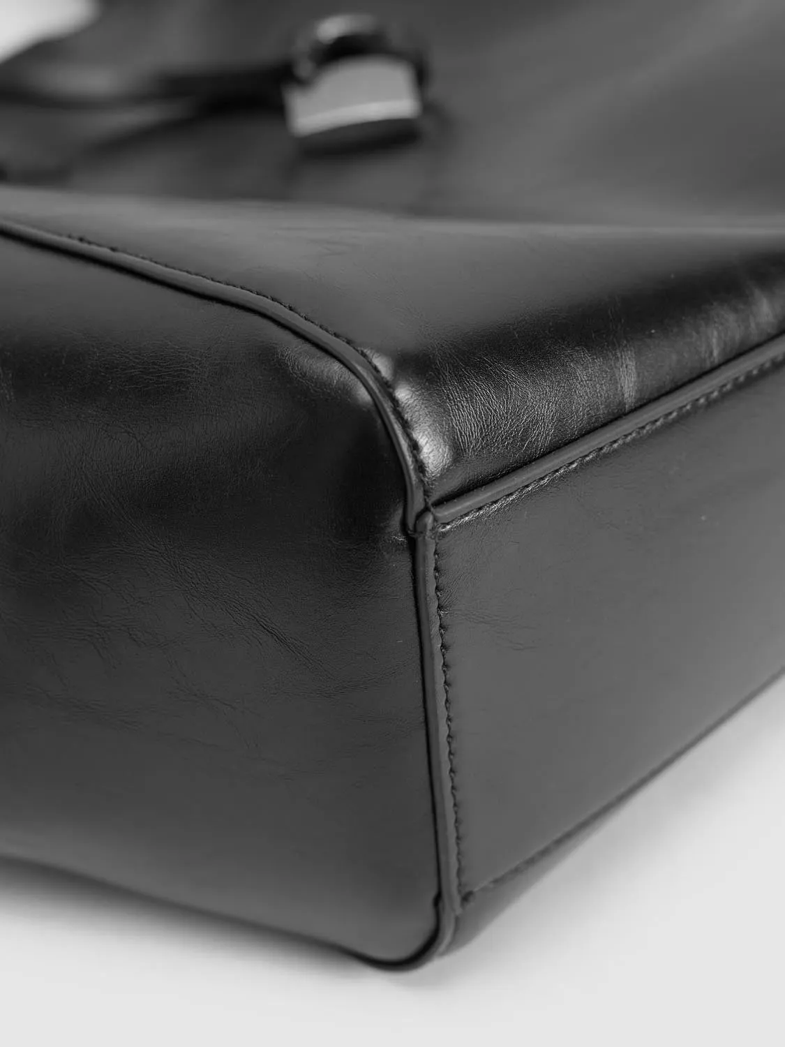 Shoulder Bags