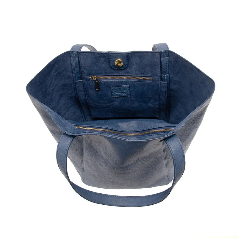 Vida Carryall Tote in Bright Navy