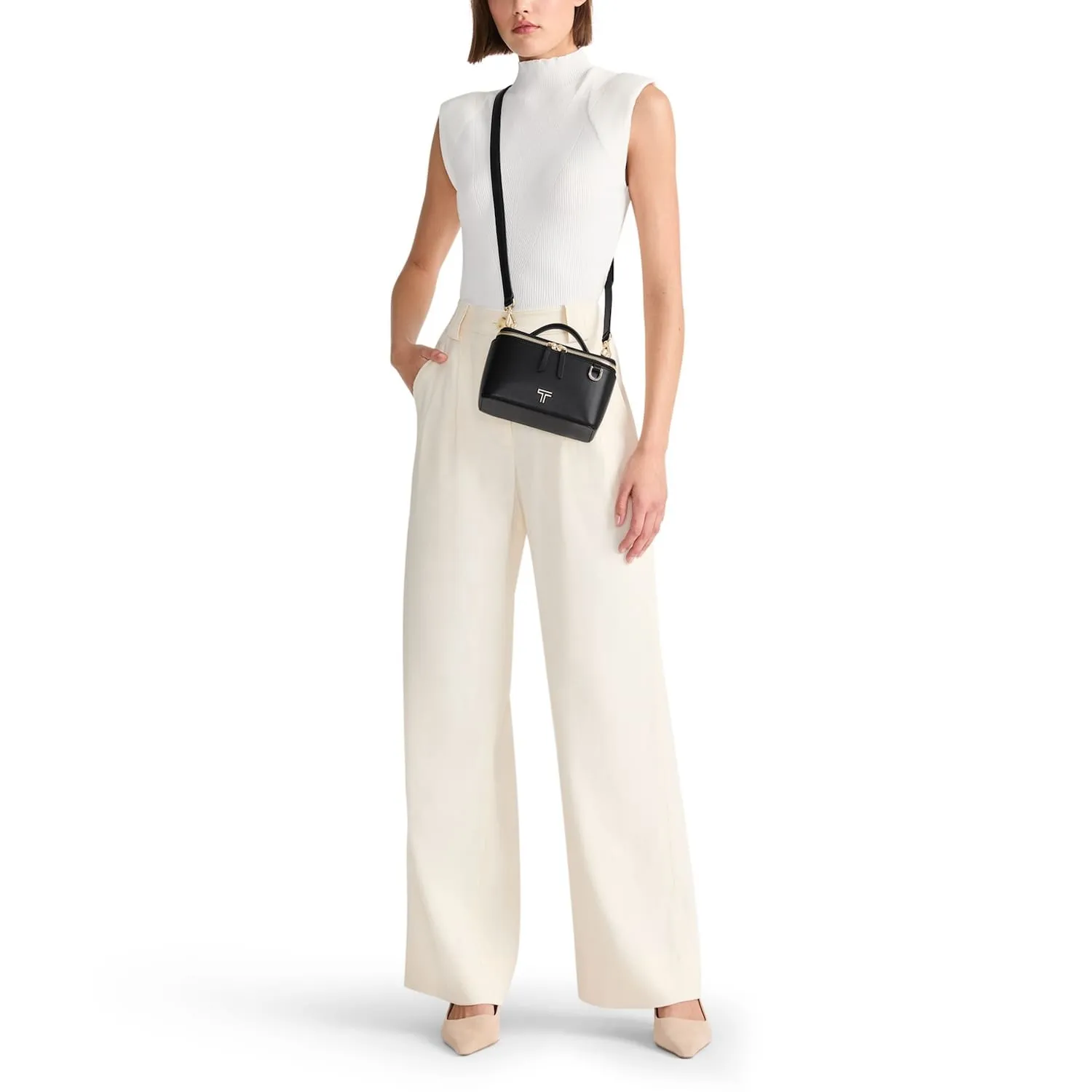 Voyageur Lex Small Train Case Crossbody
