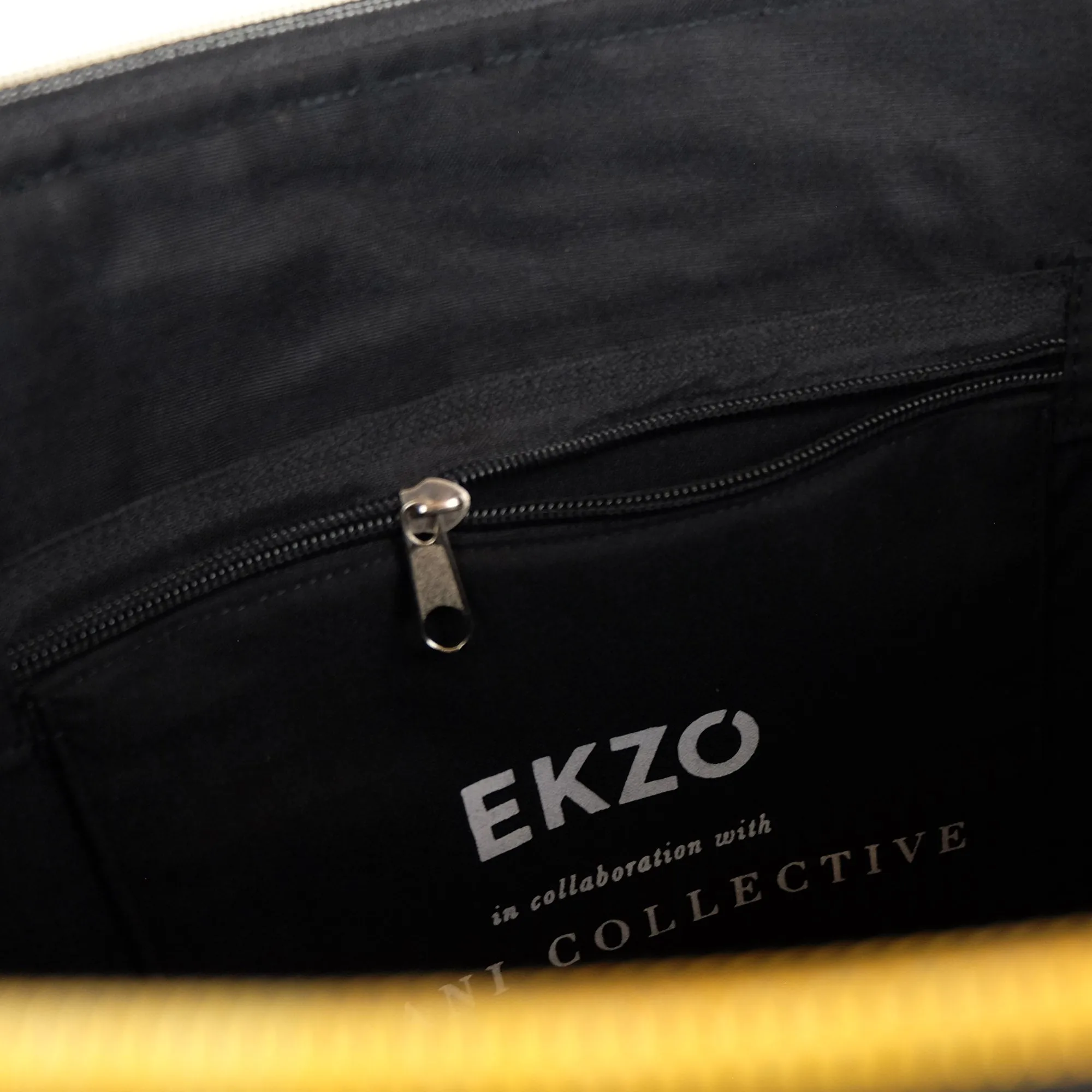 Wax Shoulder Bag - Zazu
